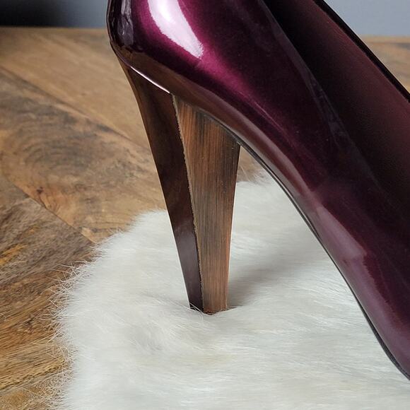 Miu Miu Plum Patent Wood Heel Pumps, Sz EU 38 / US 8 - Picture 7 of 16